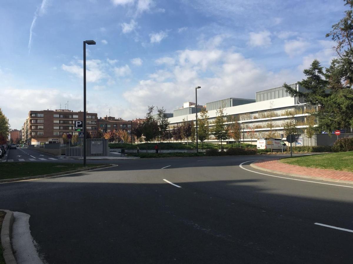 Piso Centrico Y Moderno En Logrono Vivienda De Uso Turistico Apartment Luaran gambar